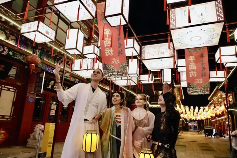 Yangliuqing Ancient Town in Tianjin Adds Charm to Traditional Chinese Festival
