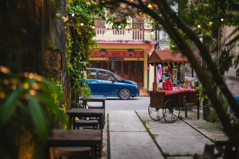 "Fun Drive, Tasty Vibes: Buckle Up for a Funtast(e)tic Adventure!