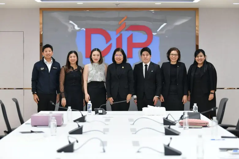 กรมทรัพย์สินทางปัญญา ร่วมมือ TikTok ยกระดับผู้ประกอบการไทยปักตะกร้าสินค้า GI และเสริมกลไกคุ้มครองทรัพย์สินทางปัญญาบนแพลตฟอร์มออนไลน์