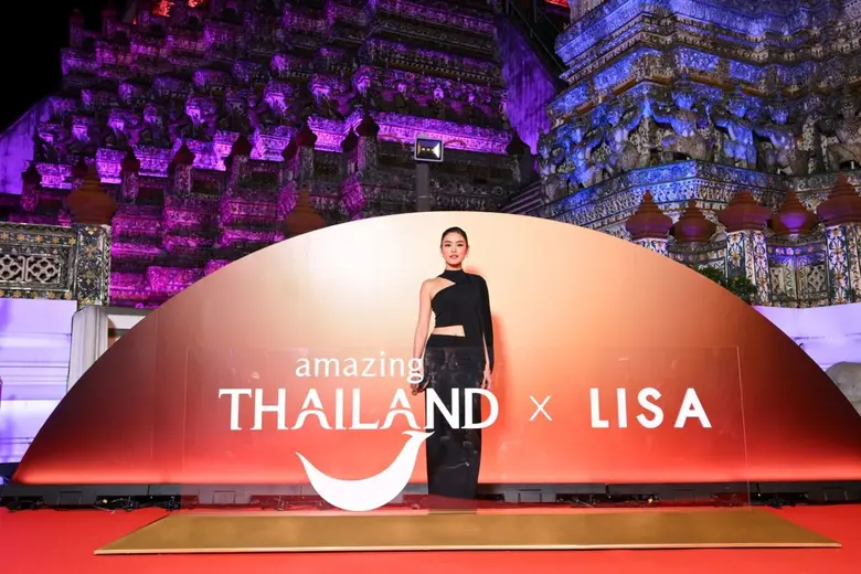 สะกดทุกสายตา! ส่องลุคแฟชั่นไทยร่วมสมัยของเหล่าดารา บนพรมแดงงานเปิดตัว Amazing Thailand Ambassador